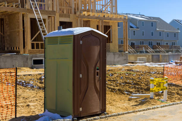 Best Portable toilet rental cost  in Lyndon, KS