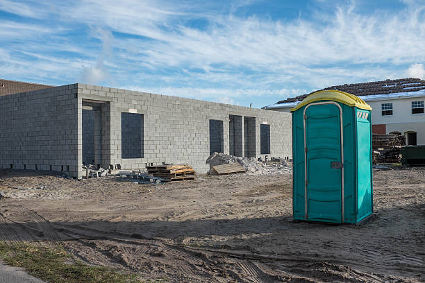 Best Best portable toilet rental  in Lyndon, KS